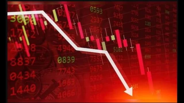 U.S. Stocks Slide as Trade Tensions and Tech Slump Unnerve Investors